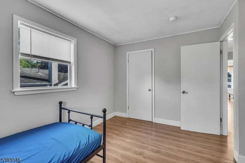406 Brooklyn Mountain Rd Hopatcong, NJ 07843