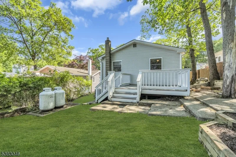 406 Brooklyn Mountain Rd Hopatcong, NJ 07843