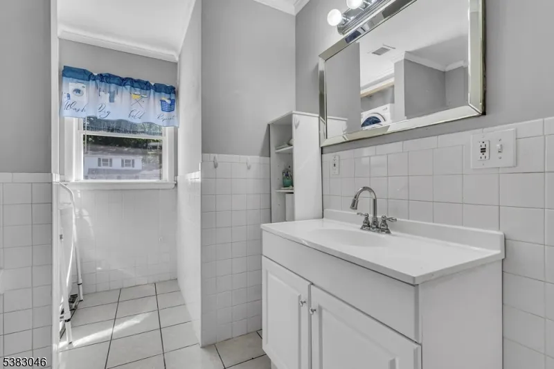406 Brooklyn Mountain Rd Hopatcong, NJ 07843