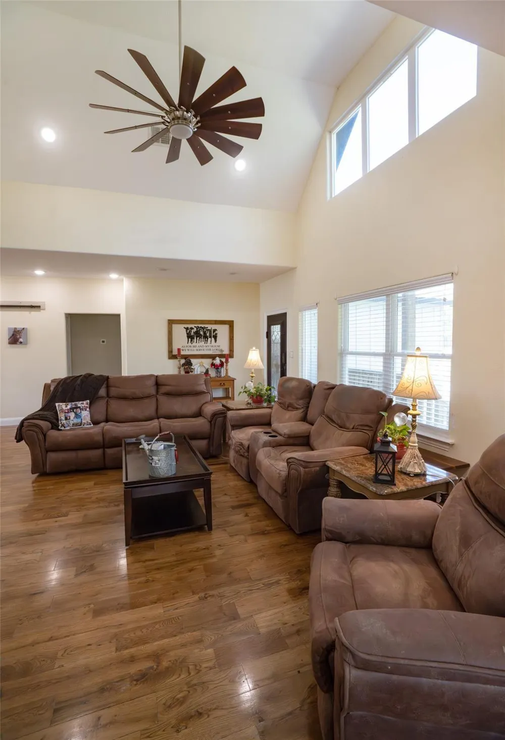 3730 Harvey Road Crosby, TX 77532