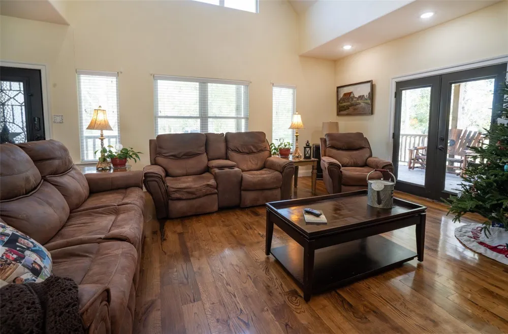 3730 Harvey Road Crosby, TX 77532