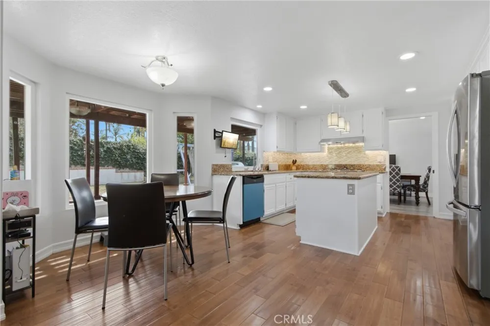 11530 Moonridge Whittier, CA 90601