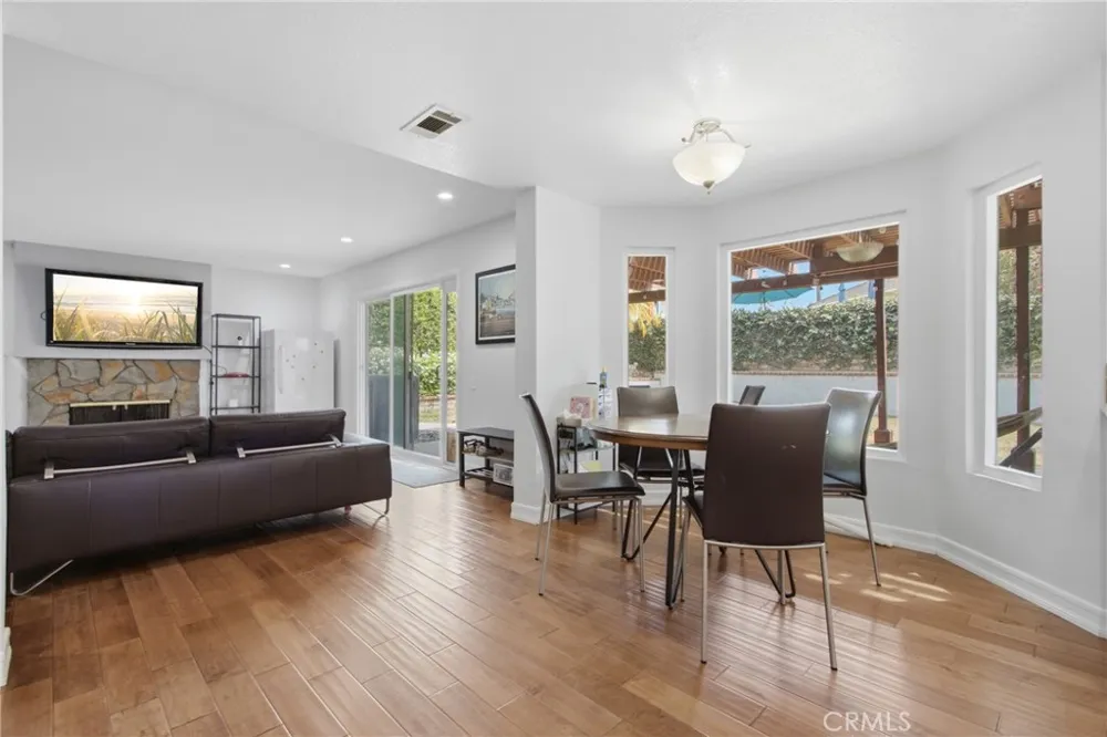 11530 Moonridge Whittier, CA 90601