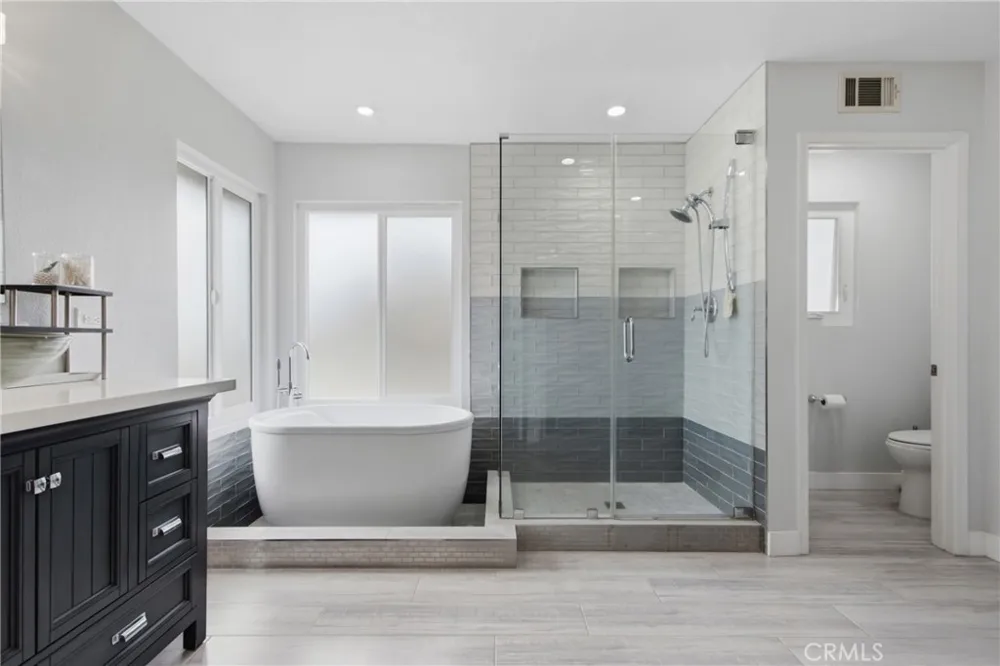 11530 Moonridge Whittier, CA 90601