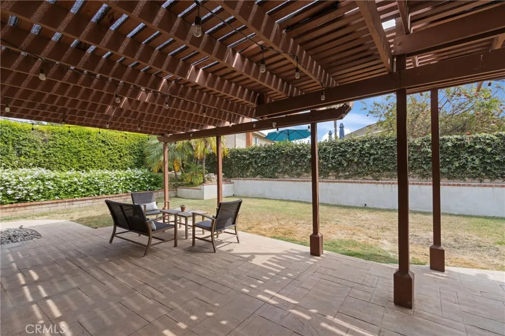 11530 Moonridge Whittier, CA 90601
