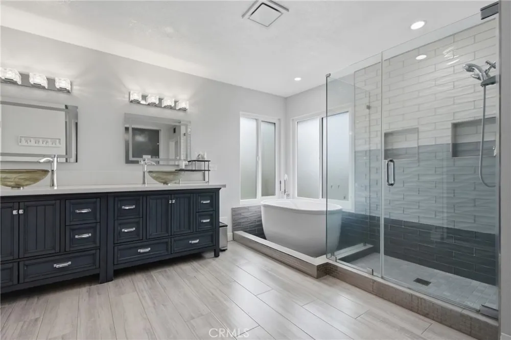 11530 Moonridge Whittier, CA 90601