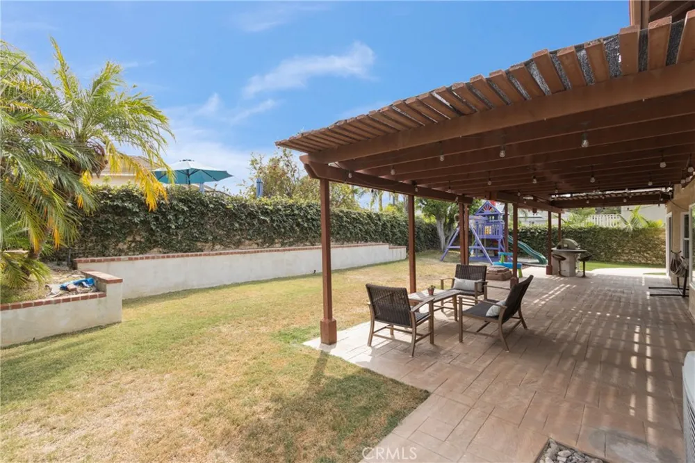 11530 Moonridge Whittier, CA 90601