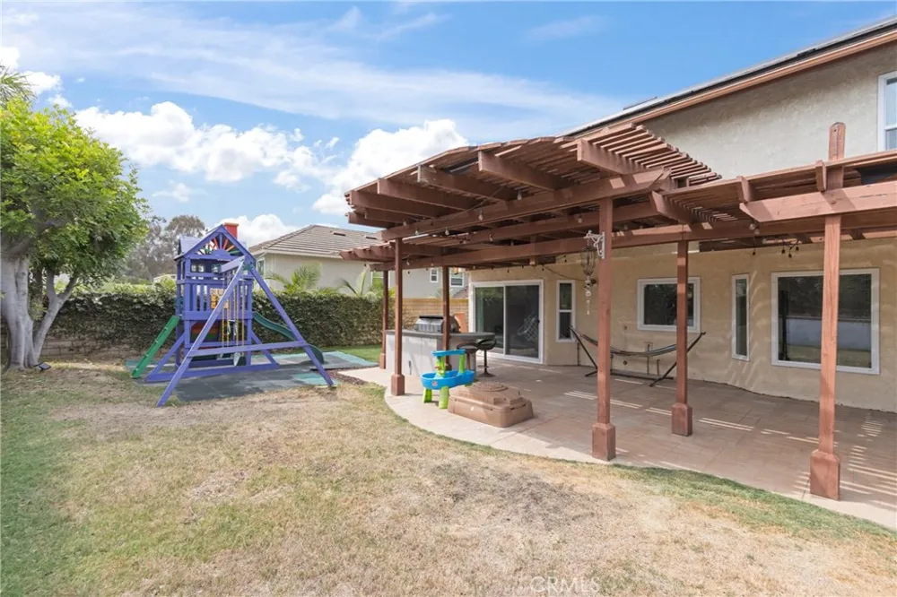 11530 Moonridge Whittier, CA 90601