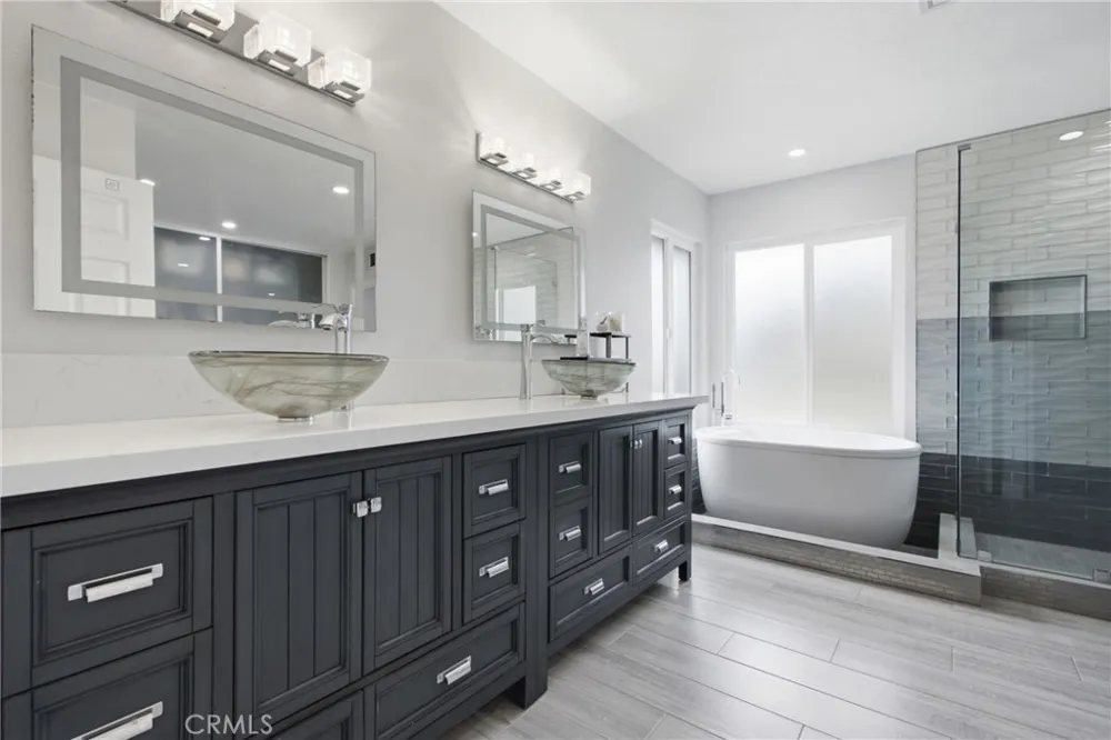 11530 Moonridge Whittier, CA 90601