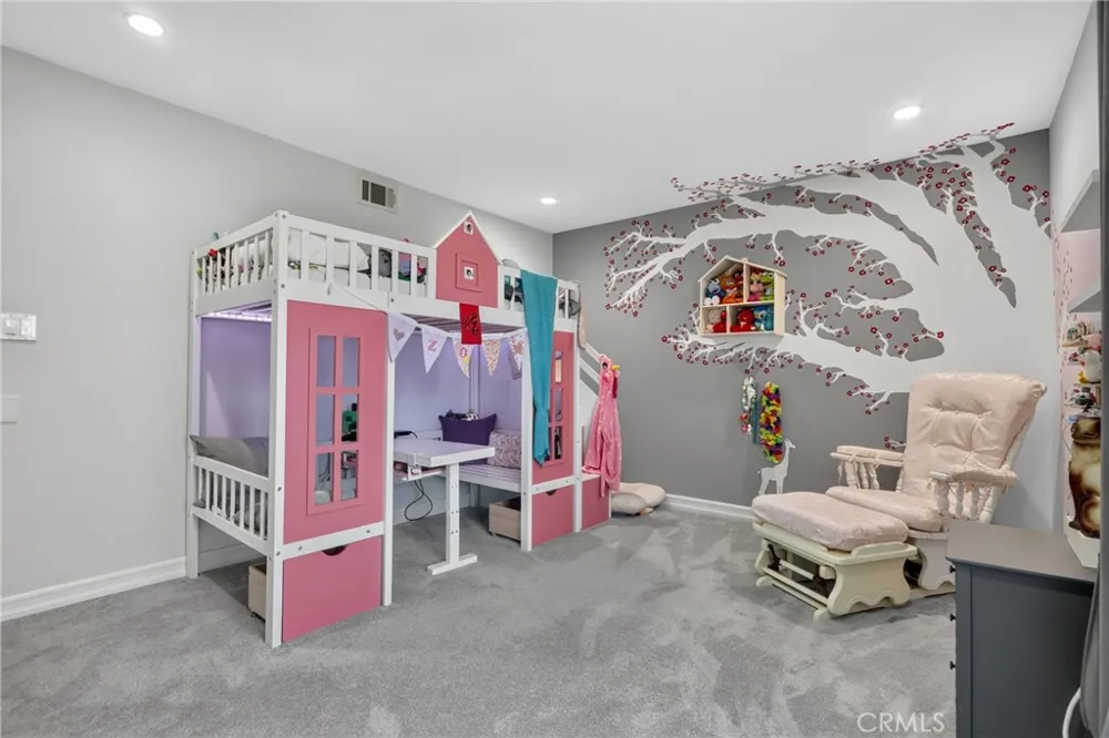 11530 Moonridge Whittier, CA 90601