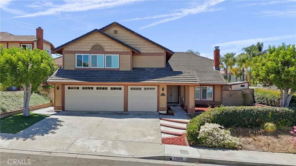 11530 Moonridge Whittier, CA 90601