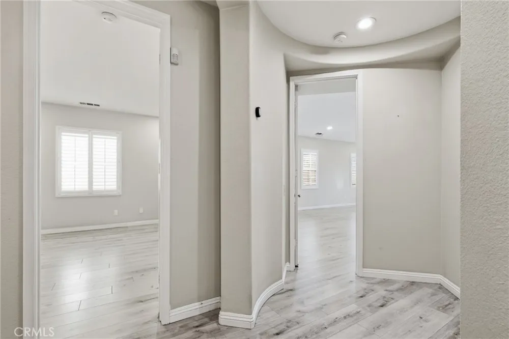 558 Calderone Corona, CA 92879
