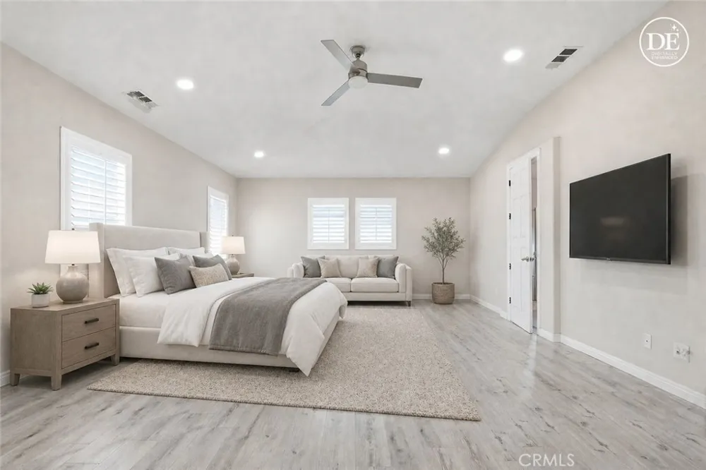 558 Calderone Corona, CA 92879