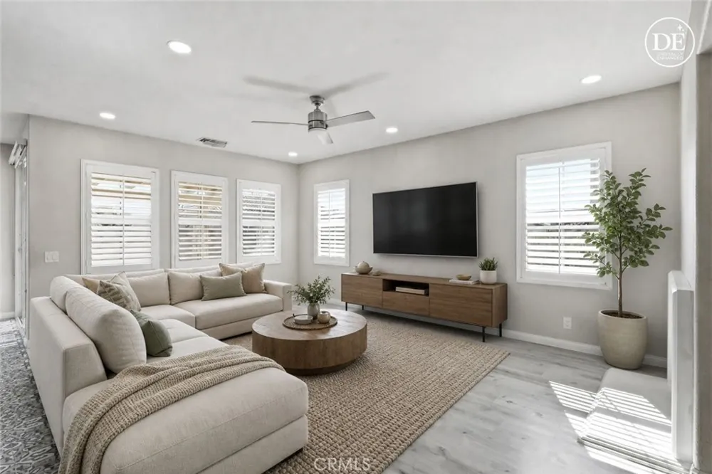 558 Calderone Corona, CA 92879