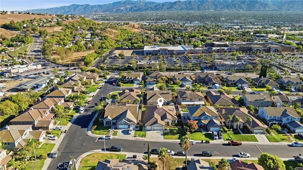 558 Calderone Corona, CA 92879