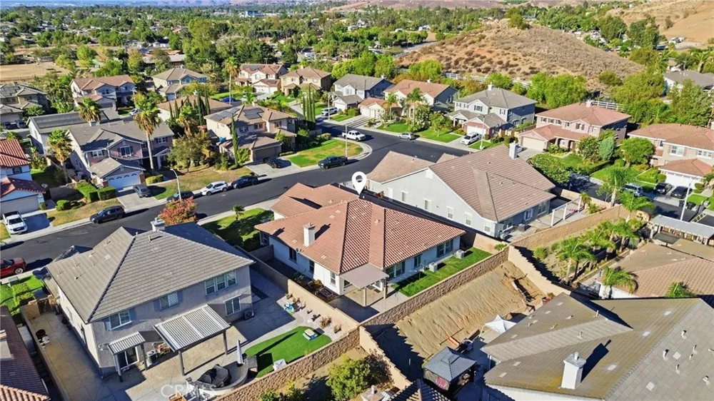 558 Calderone Corona, CA 92879
