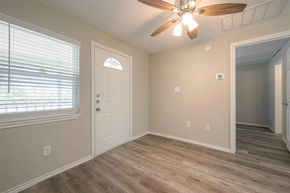 1549 Garden Road #107 Pearland, TX 77581