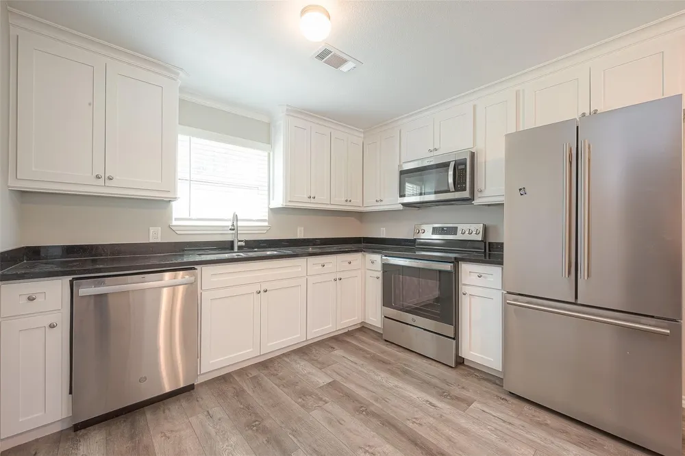 1549 Garden Road #107 Pearland, TX 77581
