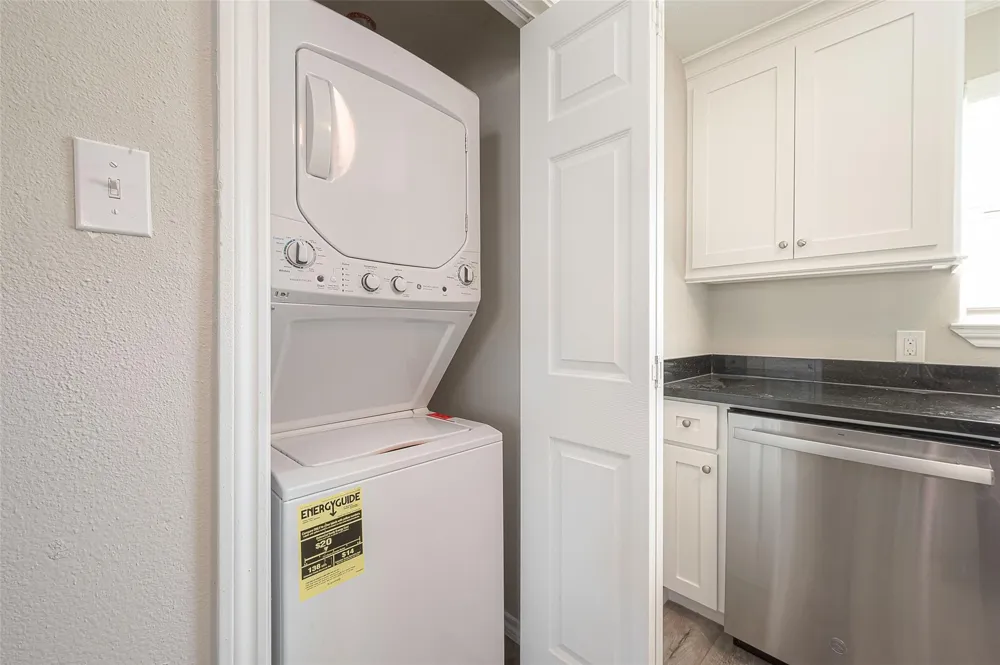 1549 Garden Road #107 Pearland, TX 77581
