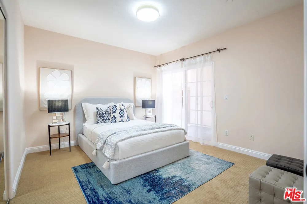 616 S Wilton Place #103 Los Angeles, CA 90005