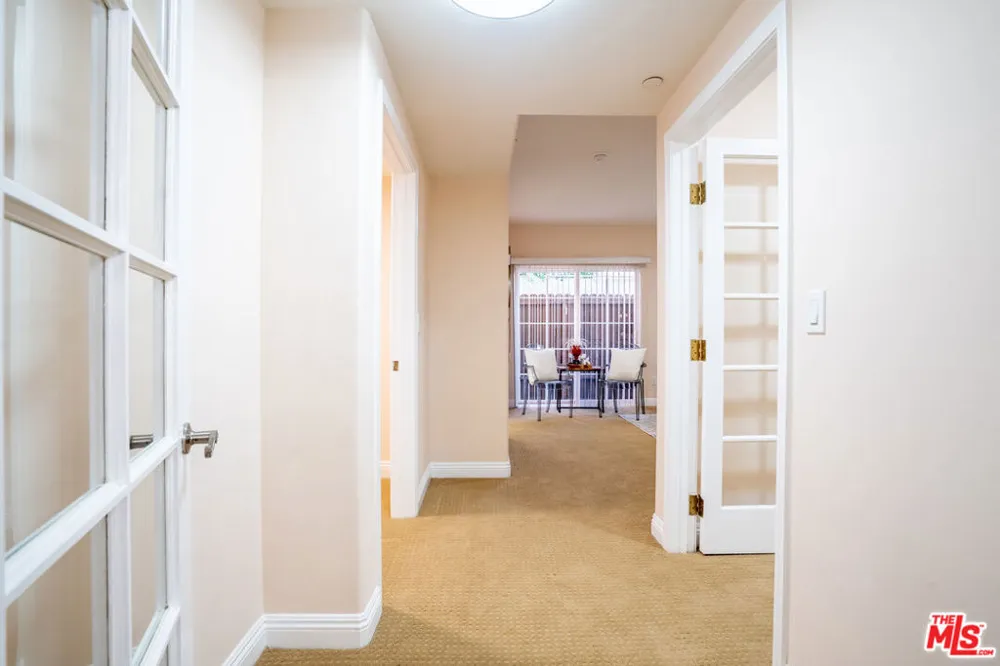 616 S Wilton Place #103 Los Angeles, CA 90005