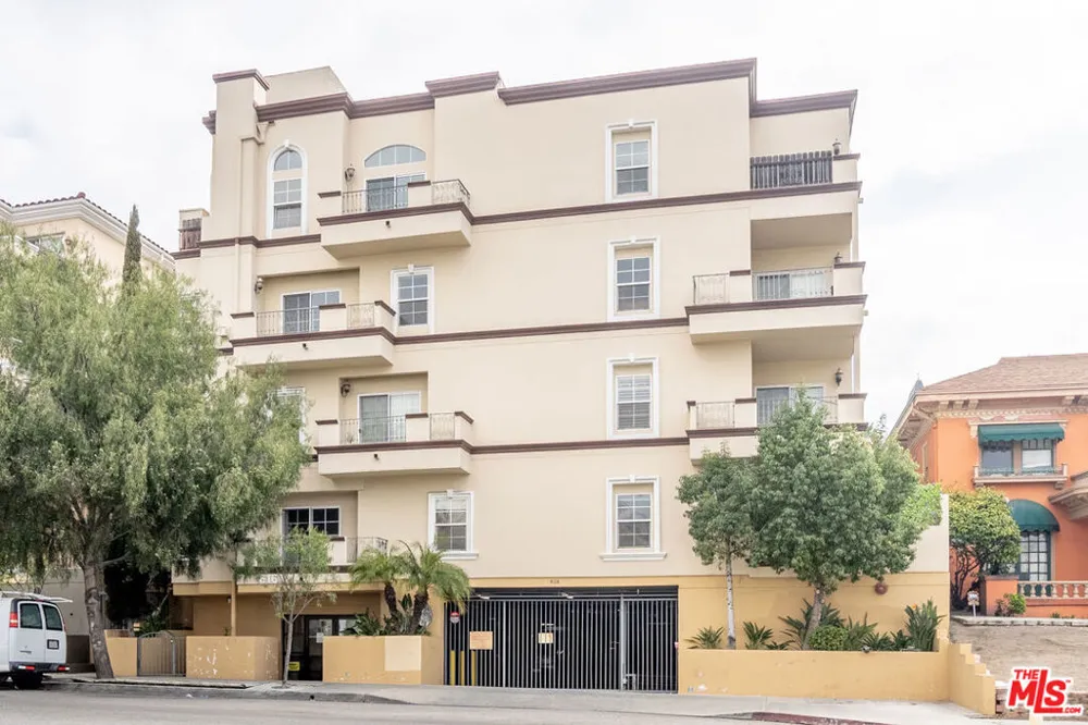 616 S Wilton Place #103 Los Angeles, CA 90005