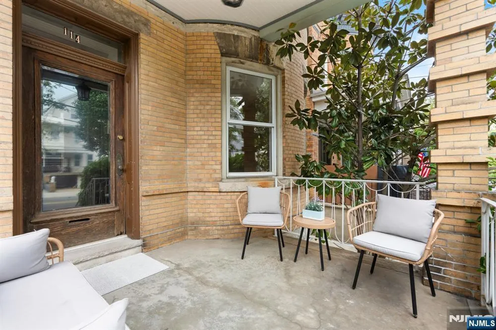 114 Shippen Street Weehawken, NJ 07086
