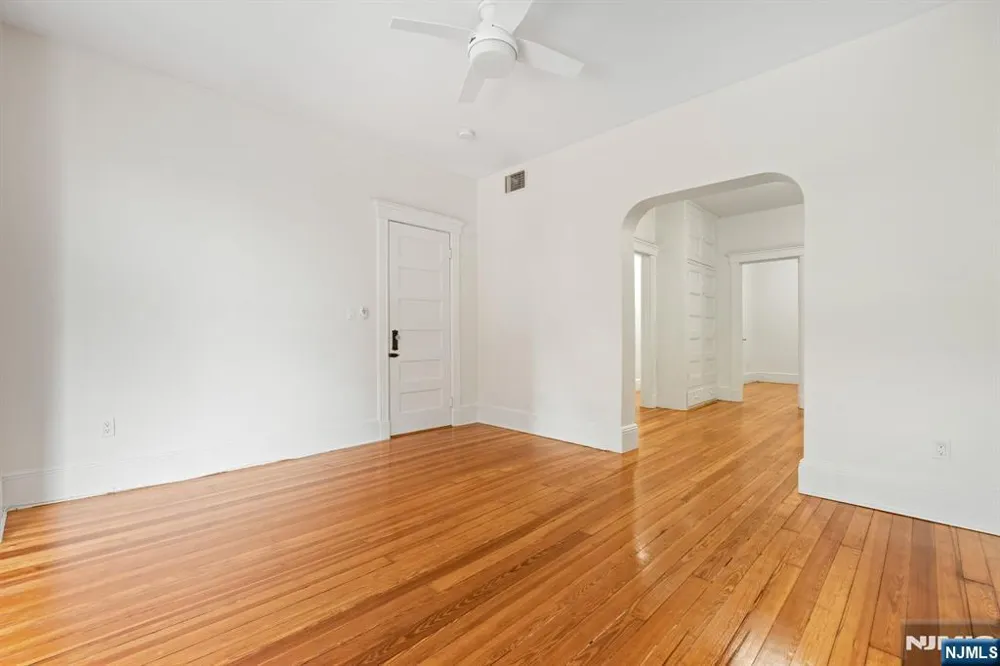 114 Shippen Street Weehawken, NJ 07086