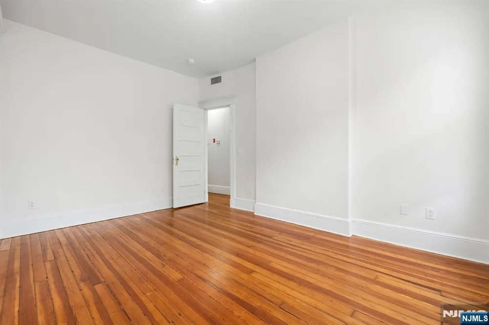 114 Shippen Street Weehawken, NJ 07086