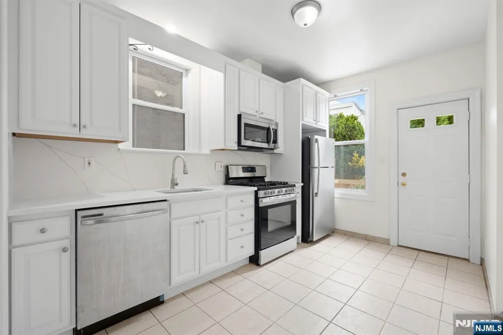 114 Shippen Street Weehawken, NJ 07086