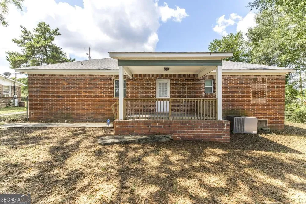 3857 Gadson DR Macon, GA 31204