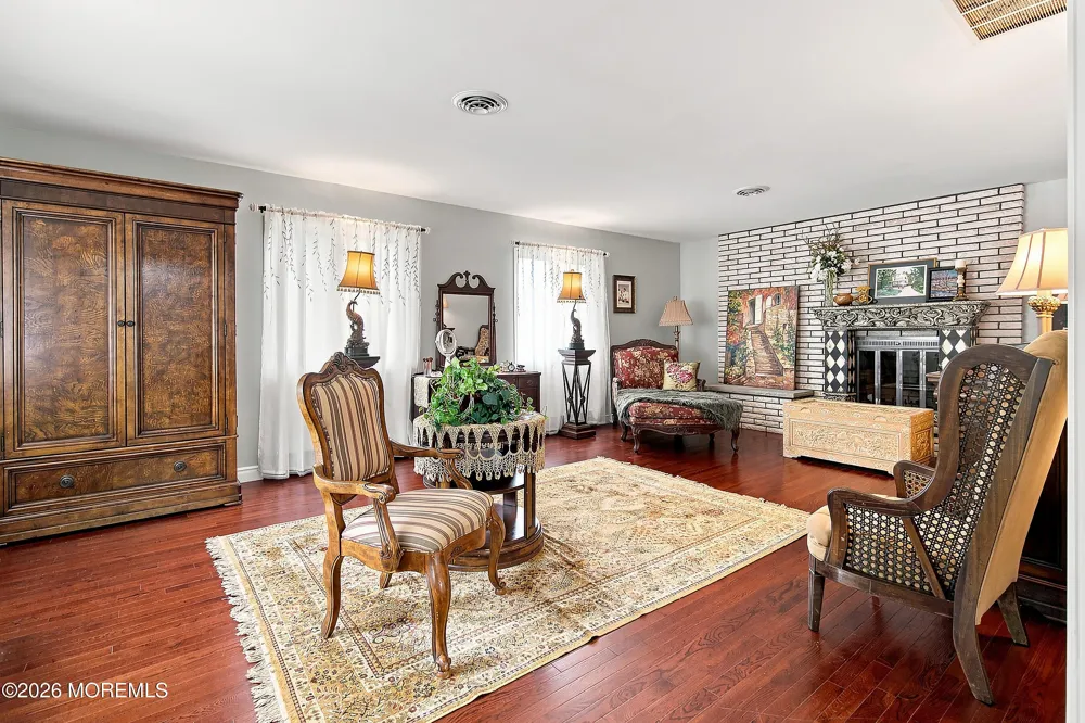 857 Westminster Drive Toms River, NJ 08753