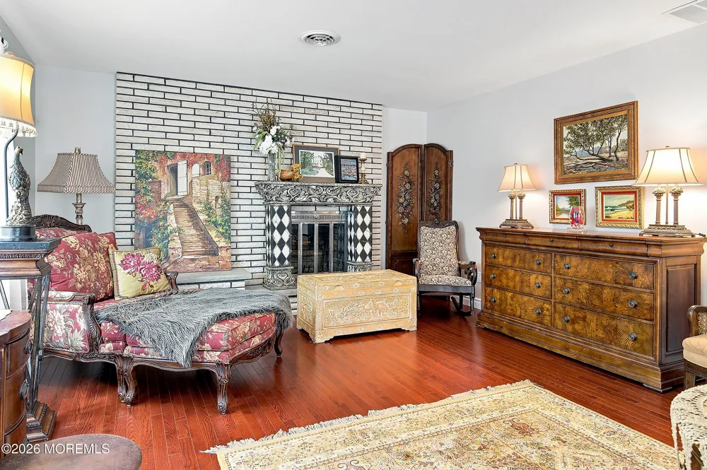857 Westminster Drive Toms River, NJ 08753