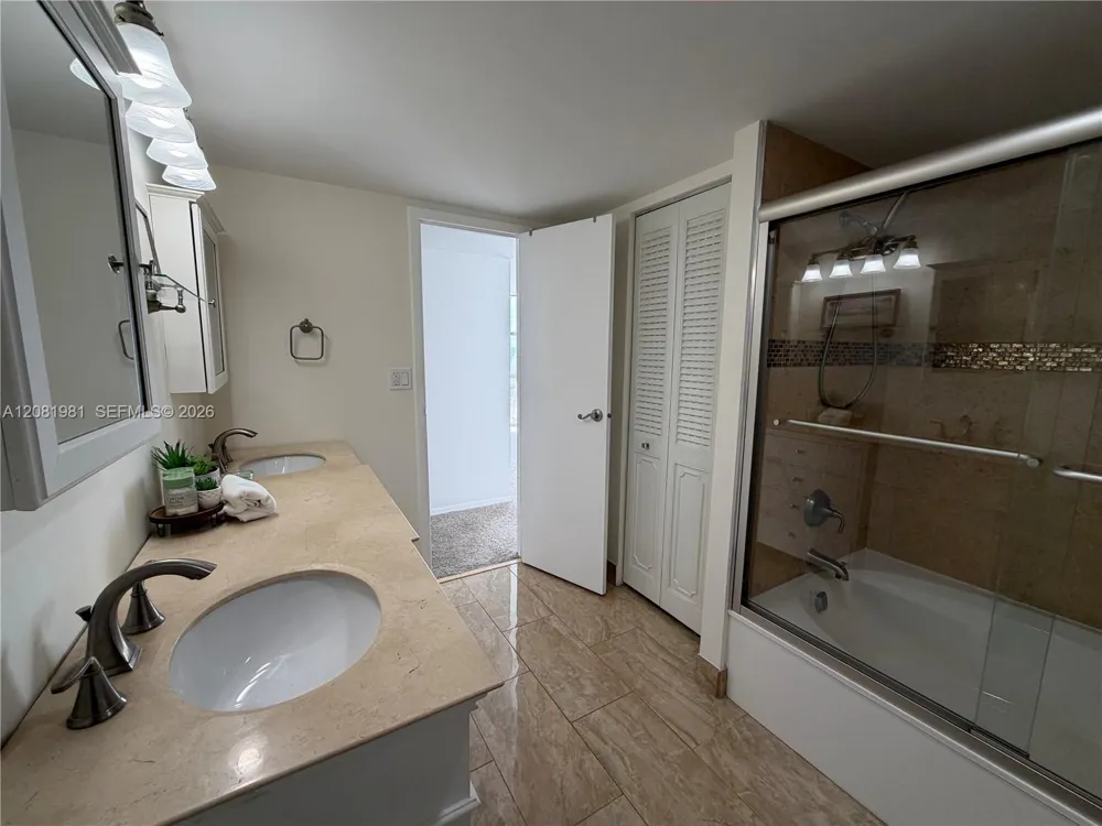 1000 Parkview Dr #531 Hallandale Beach, FL 33009