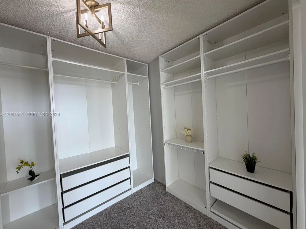 1000 Parkview Dr #531 Hallandale Beach, FL 33009