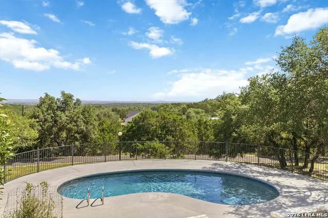 318 Remington Dr Bergheim, TX 78004