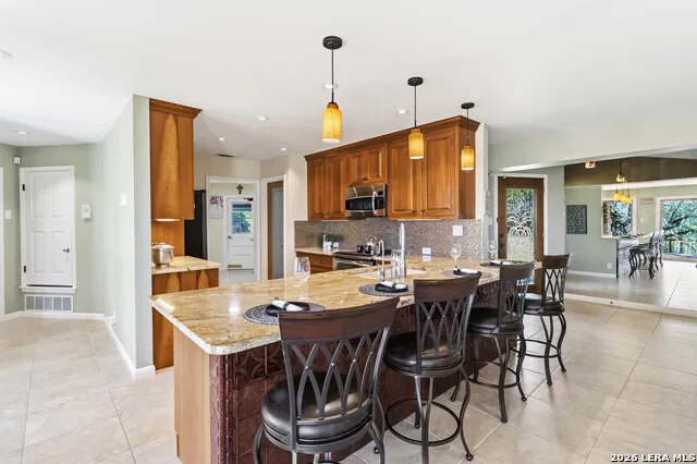 318 Remington Dr Bergheim, TX 78004