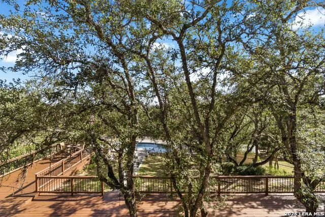 318 Remington Dr Bergheim, TX 78004