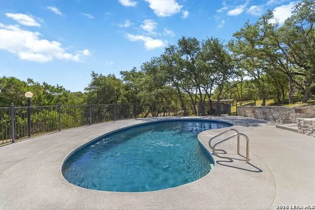 318 Remington Dr Bergheim, TX 78004