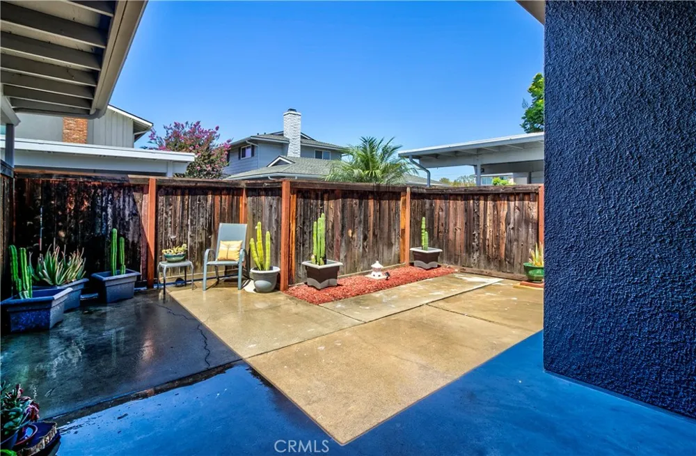 1159 E 1st Tustin, CA 92780