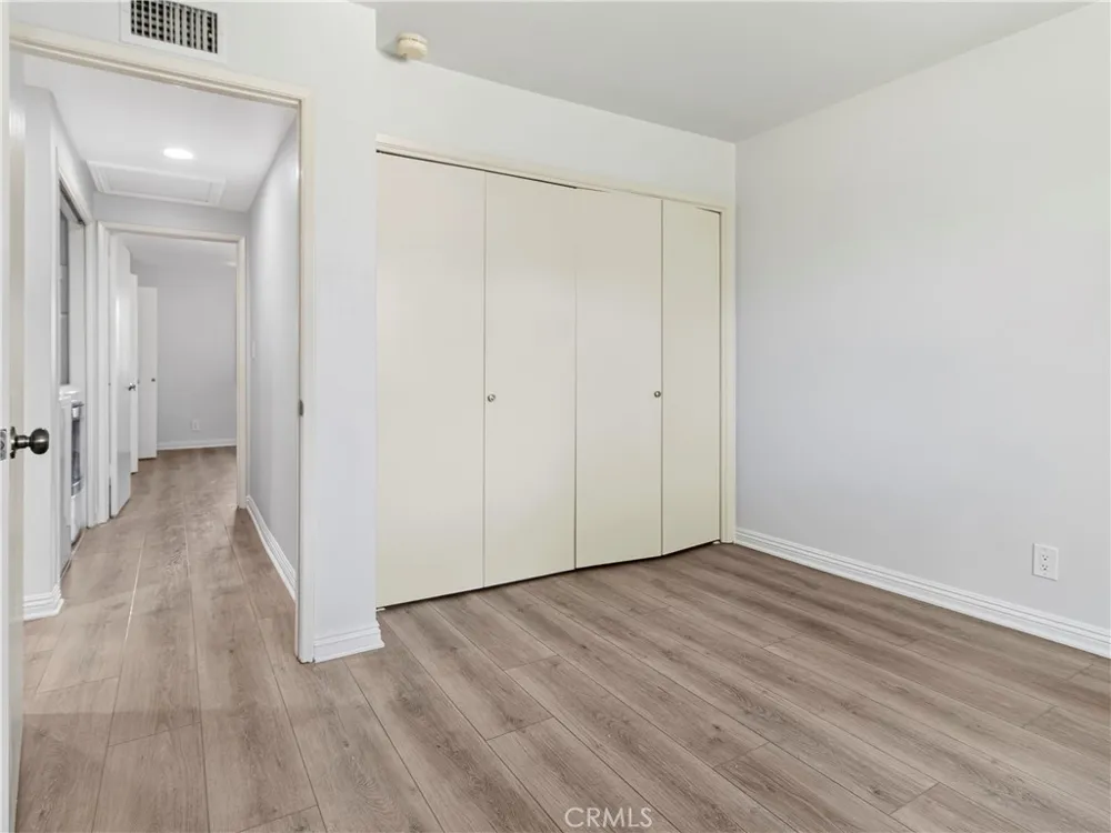 1159 E 1st Tustin, CA 92780