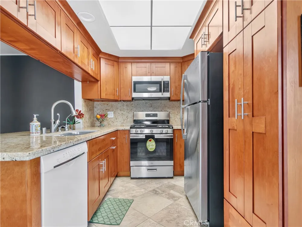 1159 E 1st Tustin, CA 92780