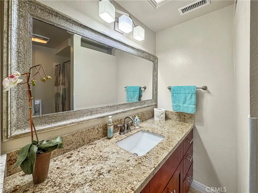 1159 E 1st Tustin, CA 92780