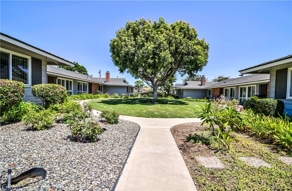 1159 E 1st Tustin, CA 92780