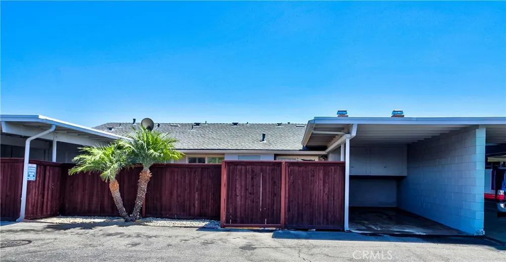 1159 E 1st Tustin, CA 92780