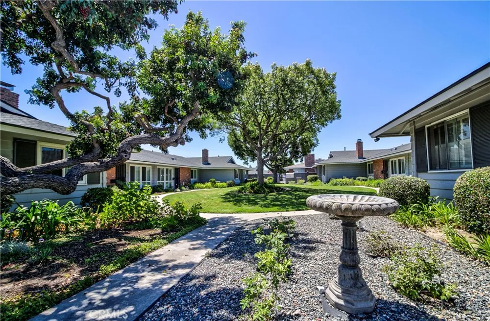 1159 E 1st Tustin, CA 92780