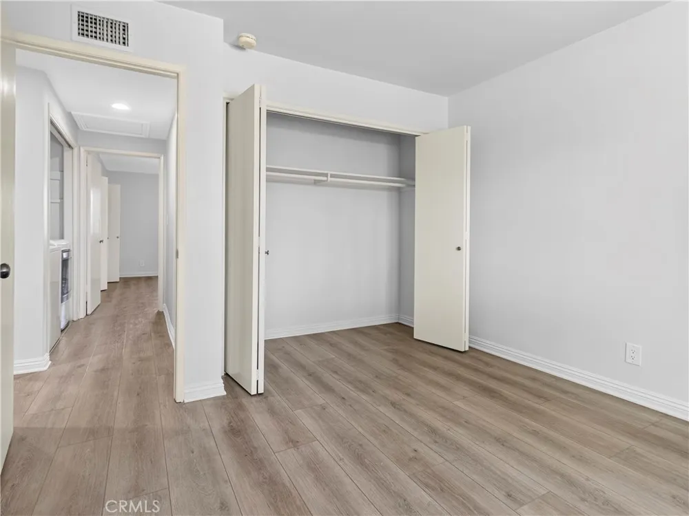 1159 E 1st Tustin, CA 92780