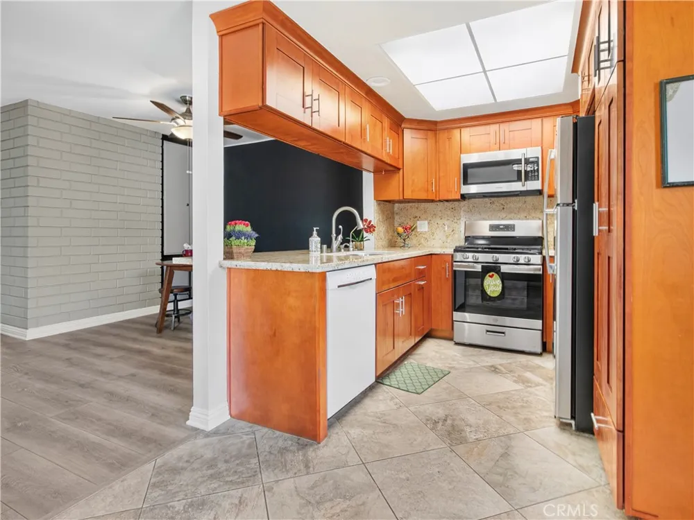 1159 E 1st Tustin, CA 92780