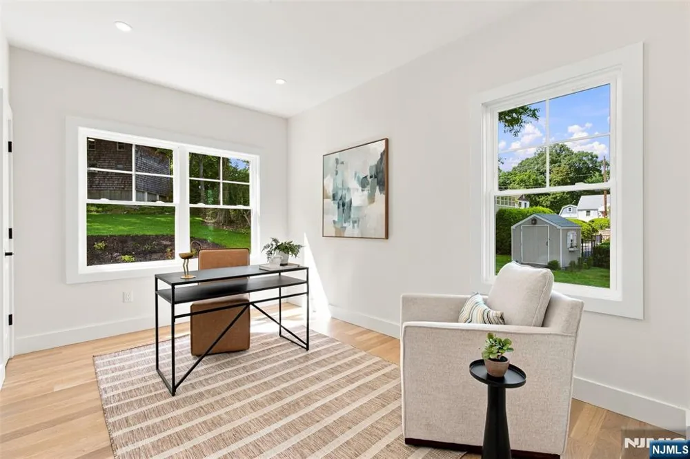 16 Butternut Avenue Midland Park, NJ 07432