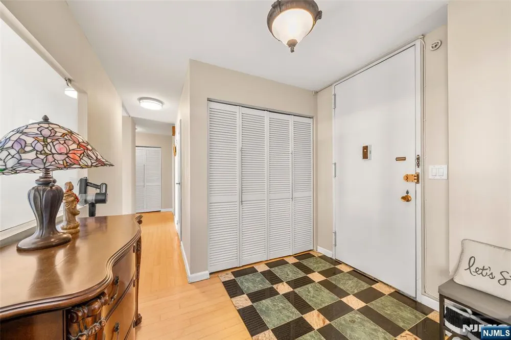 200 Winston Drive 2002 Cliffside Park, NJ 07010